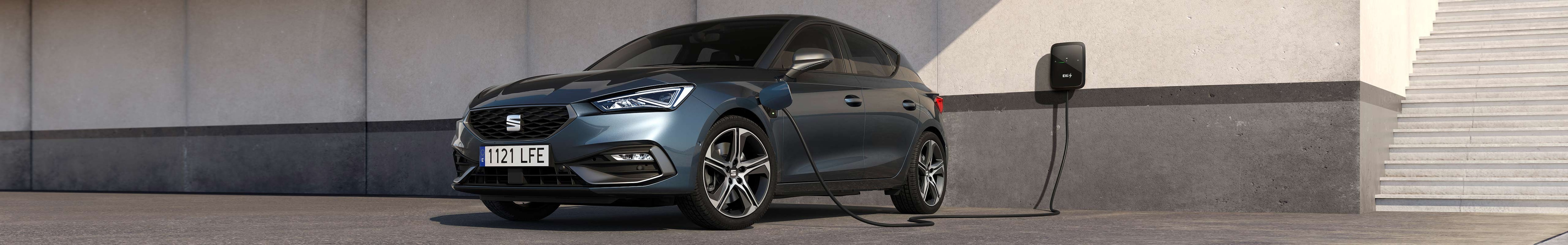 Nuevo SEAT Leon e-Hybrid 5p gris magnetic