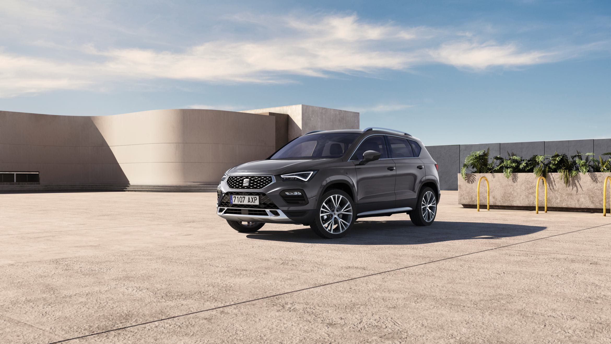 seat-ateca-color-rojo-velvet-con-parrilla-delantera