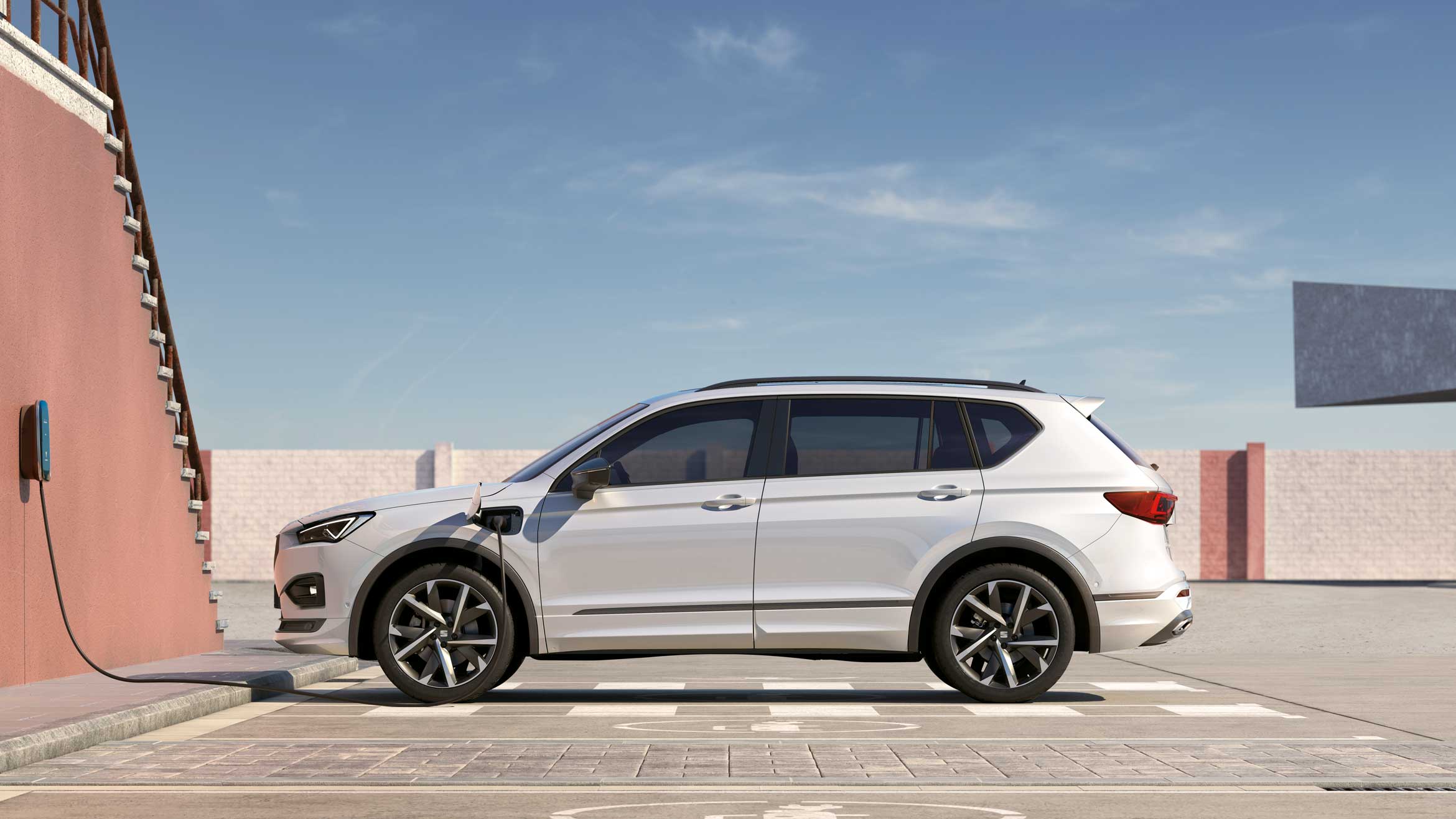 SEAT Tarraco FR hibrido enchufable cargando