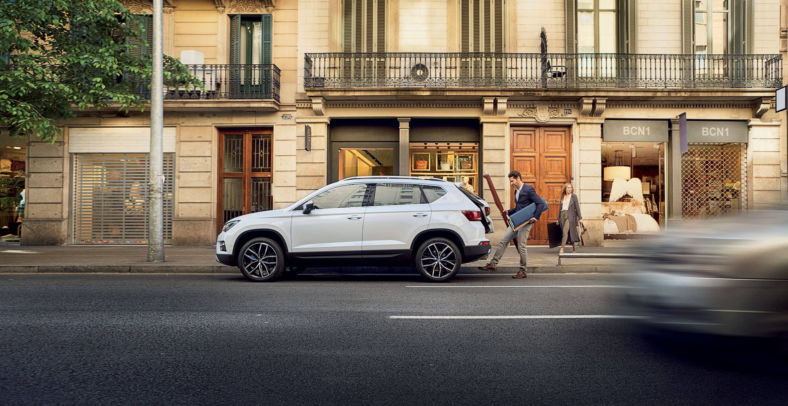 Ateca blanco en ciudad