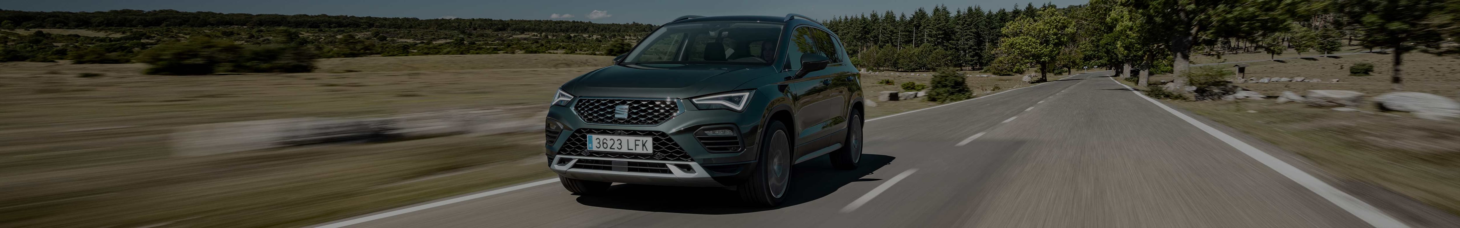 Vista frontal lateral del SEAT Ateca