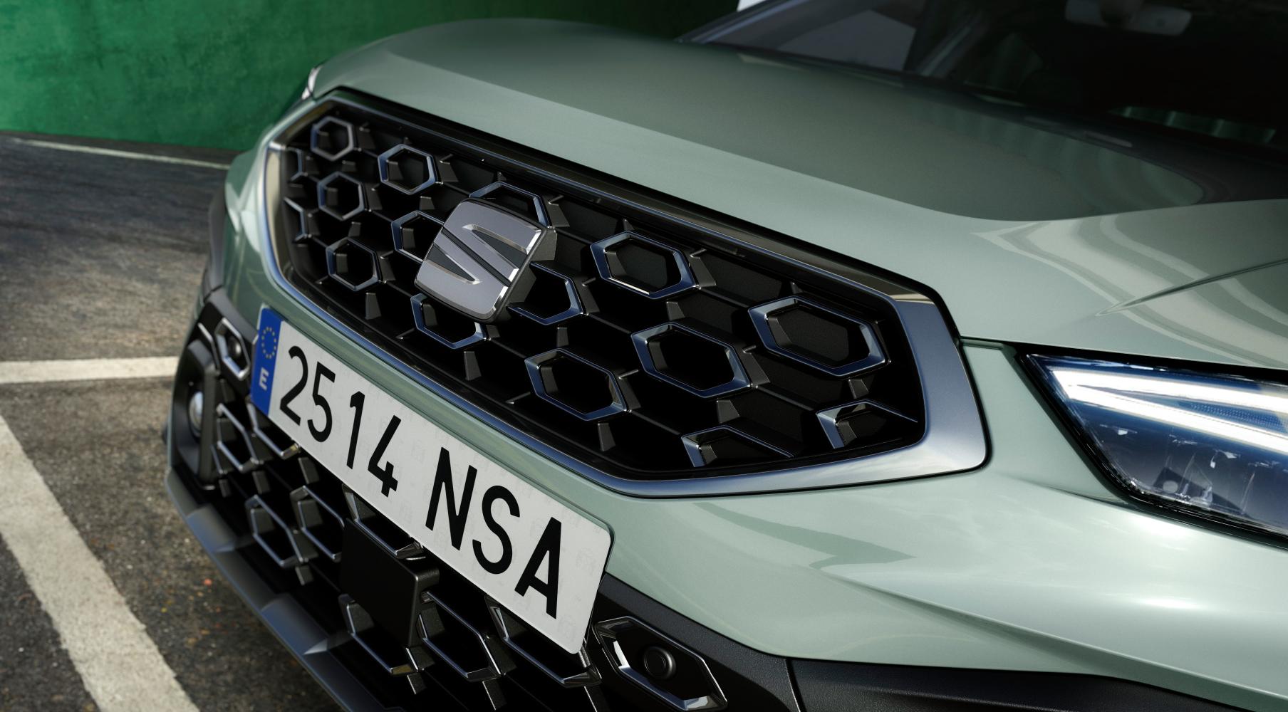 Primer plano de la nueva parrilla delantera del SEAT Arona Style