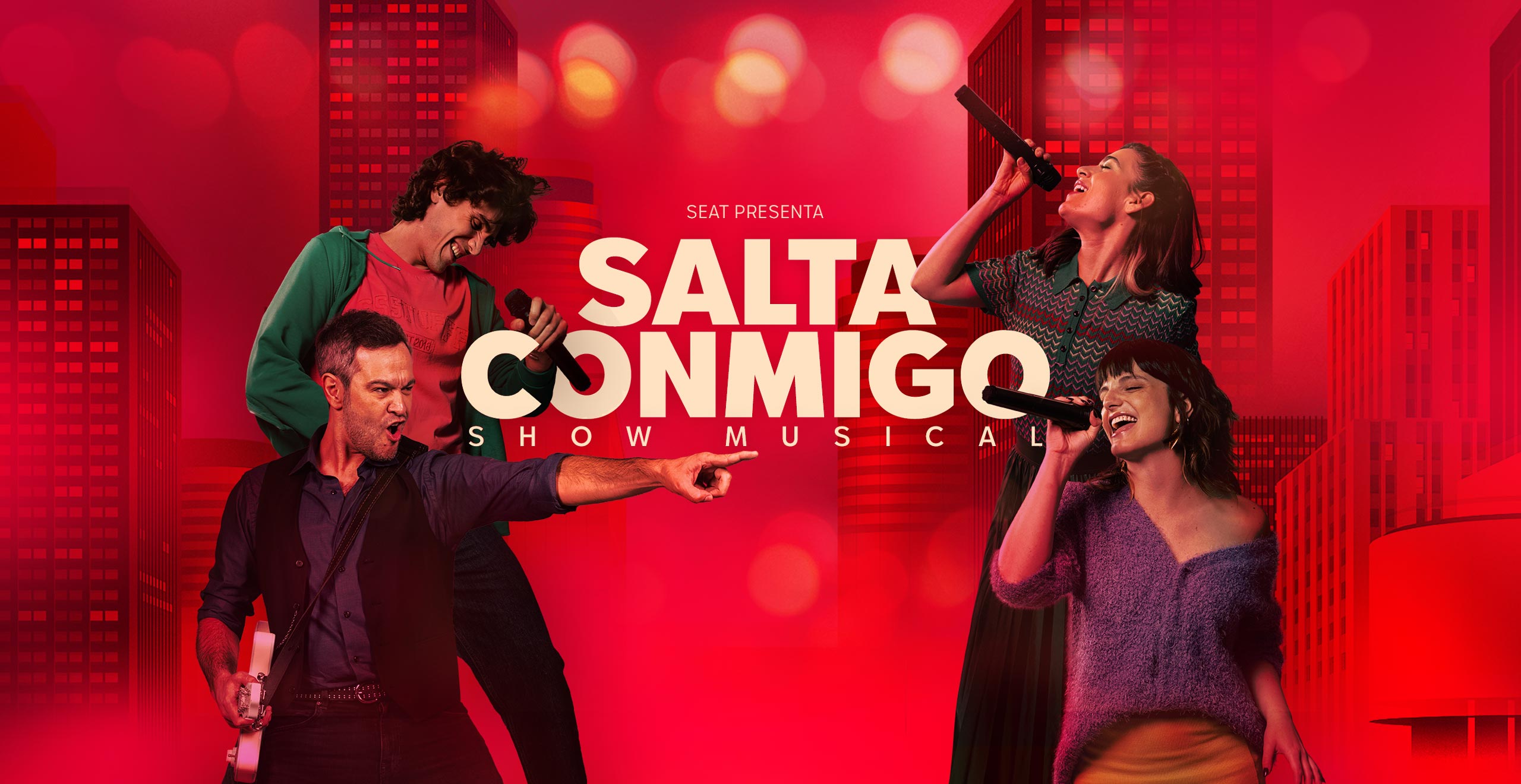 Protagonistas del Show Musical de Salta Conmigo cantando con ciudad de fondo