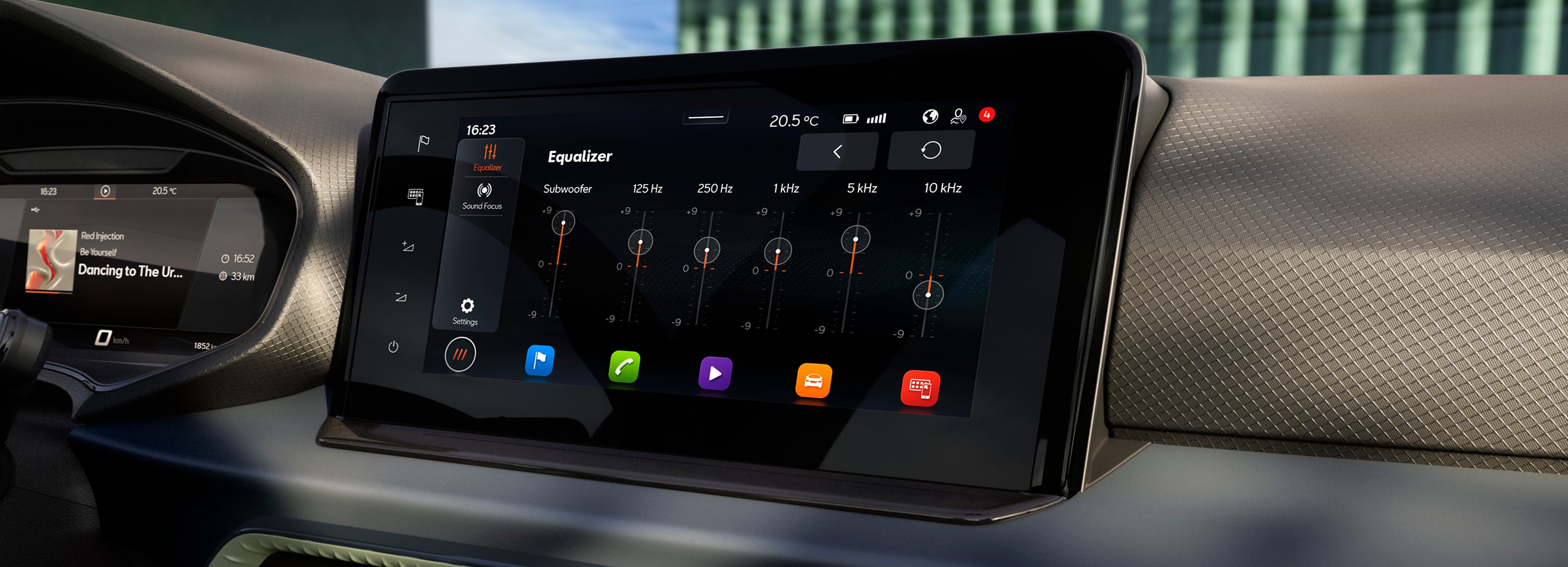 Salpicadero del SEAT Arona, que incluye el sistema de sonido seat, entre otras prestaciones Salpicadero del SEAT Arona, que incluye el sistema de sonido seat, entre otras prestaciones