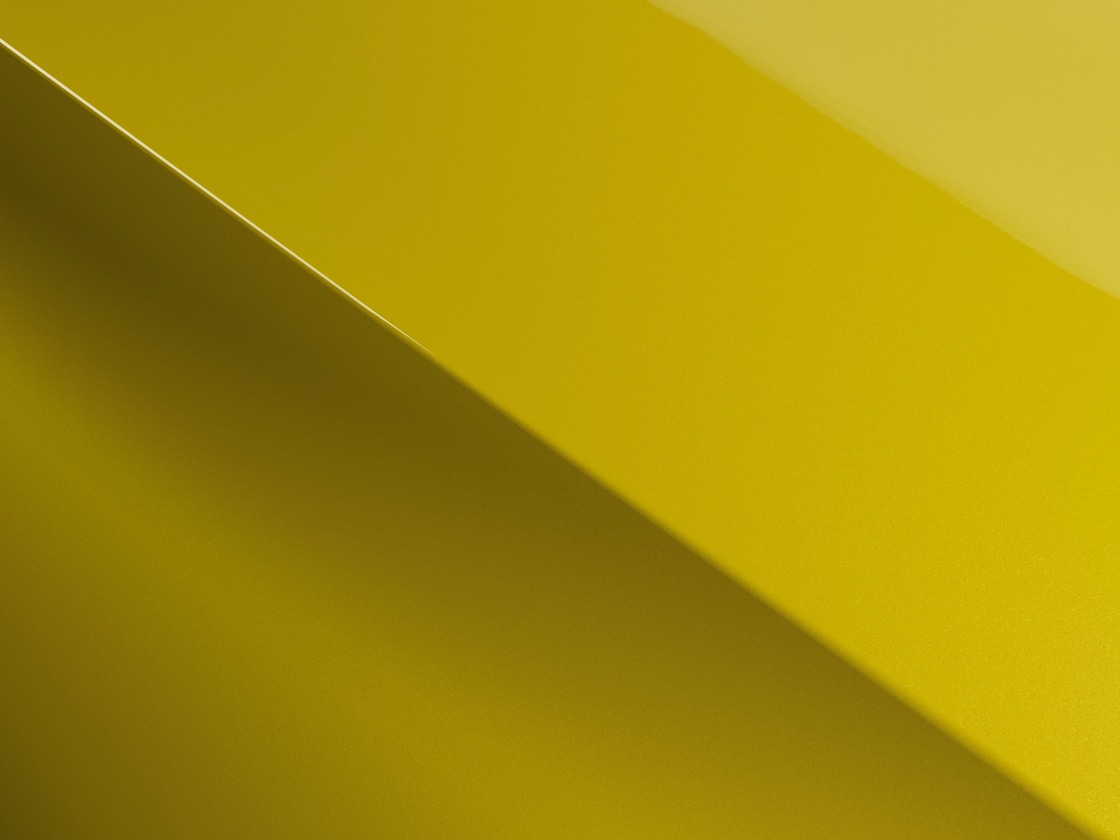SEAT Ibiza 2025 en color amarillo Hypnotic con acabado metalizado especial.