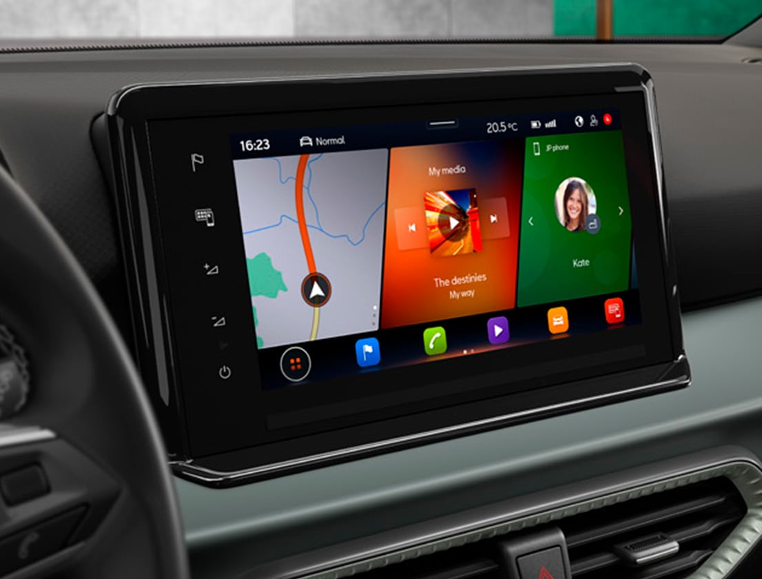 seat-arona-xperience-media-system-con-pantalla-táctil-flotante