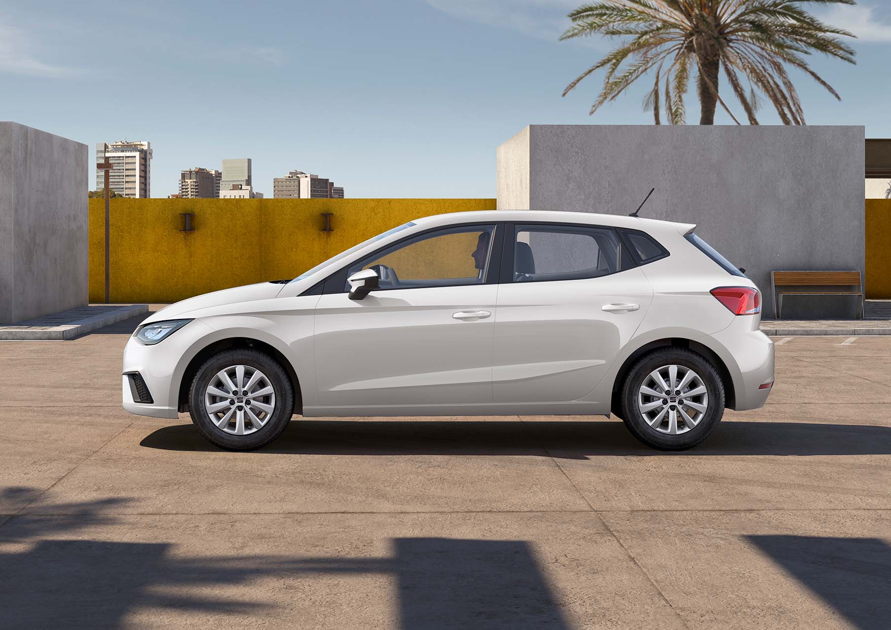 seat-ibiza-reference-color-blanco-candy-aparacado-vista-de-perfil