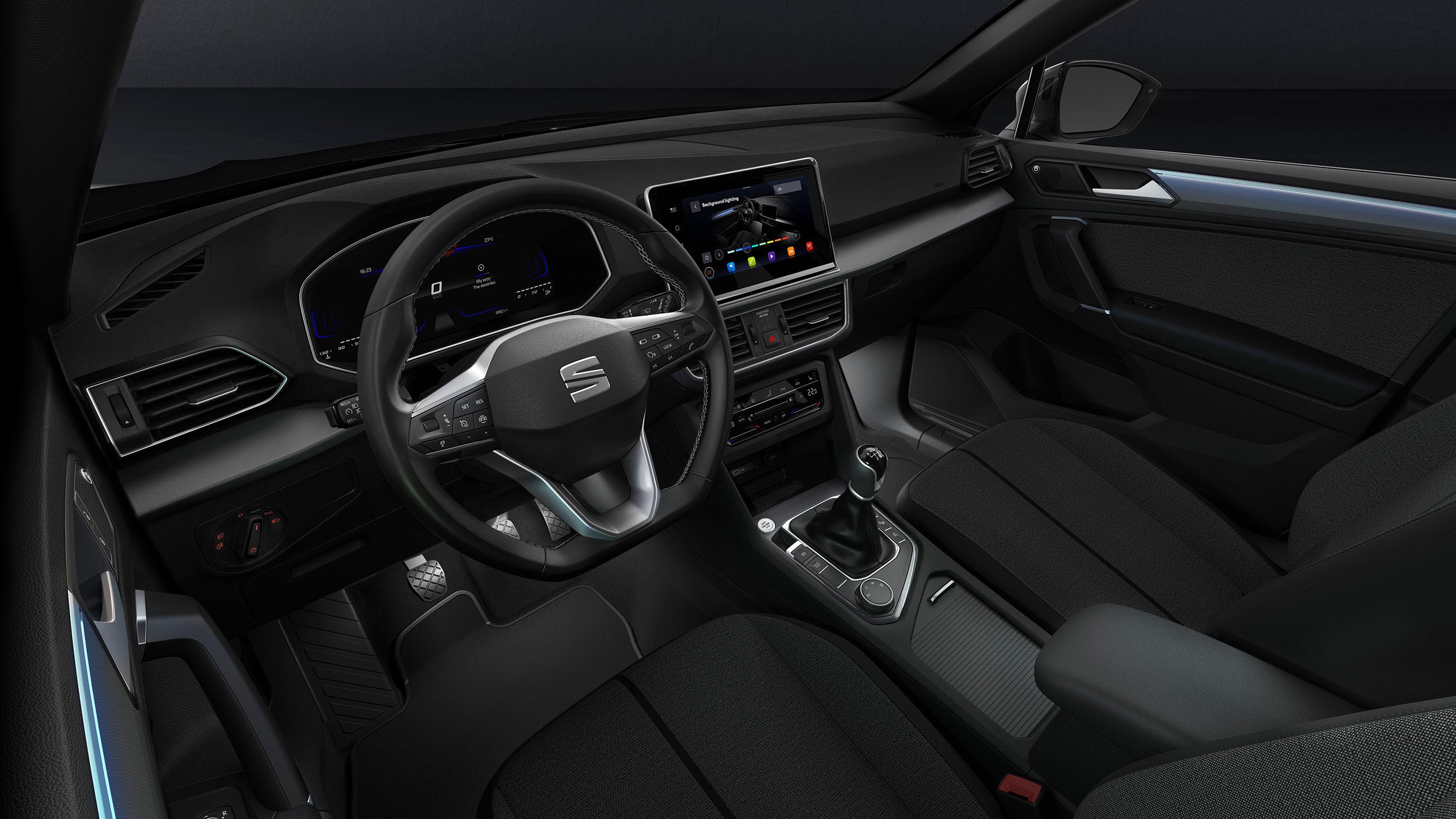 Interior del SEAT Tarraco Style con luz ambiental  