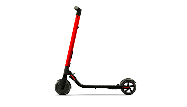 patinete eléctrico SEAT MÓ 25, soluciones de movilidad urbana SEAT 