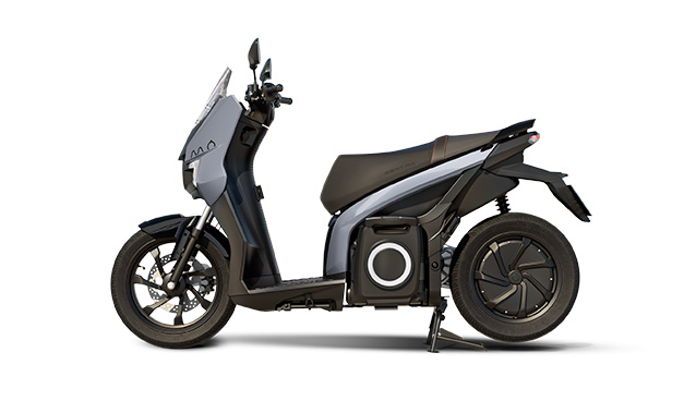 Opciones de movilidad electrourbana de la moto eléctrica SEAT MÓ 50